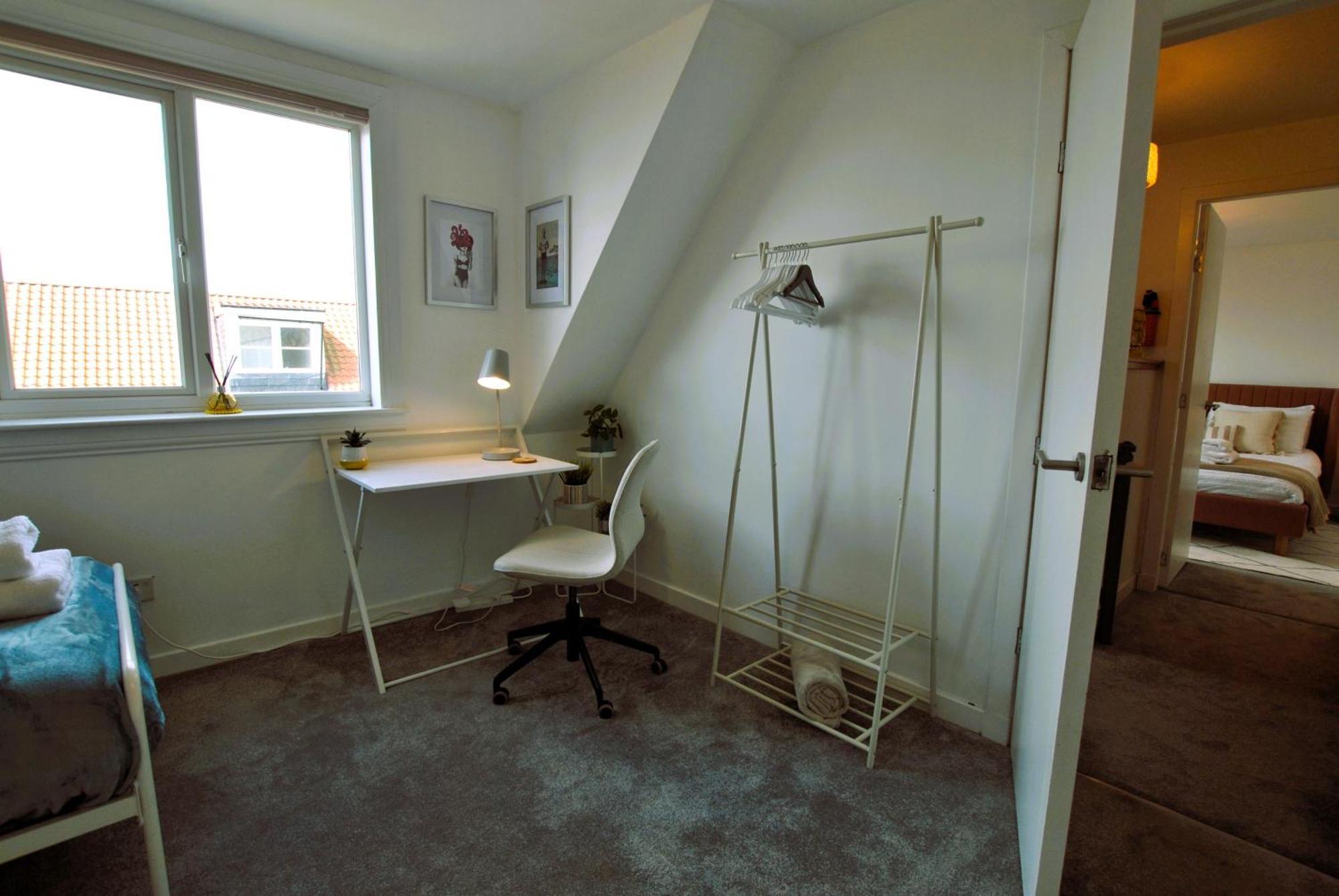 Dookers Nook- Quirky Coastal Cottage Питънуийм Екстериор снимка